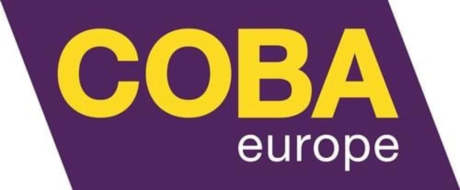Arbeitsplatzbodenbelag L1500xB900xS9,5mm schwarz m.gelben Streifen Schaumst.COBA