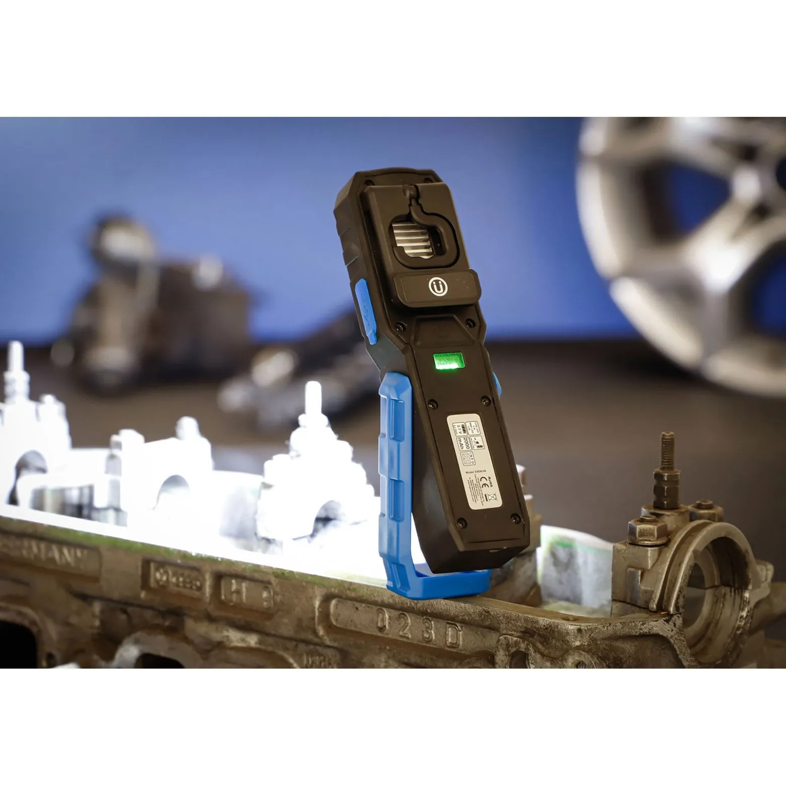 BGS COB-LED-Werkstattleuchte mit Magnet und Haken klappbar - 70051