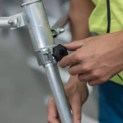 Günzburger Steigtechnik Plattformleiter FlexxStep 4 Sprossen mit Teleskopaufsatz 2 Sprossen - 052534