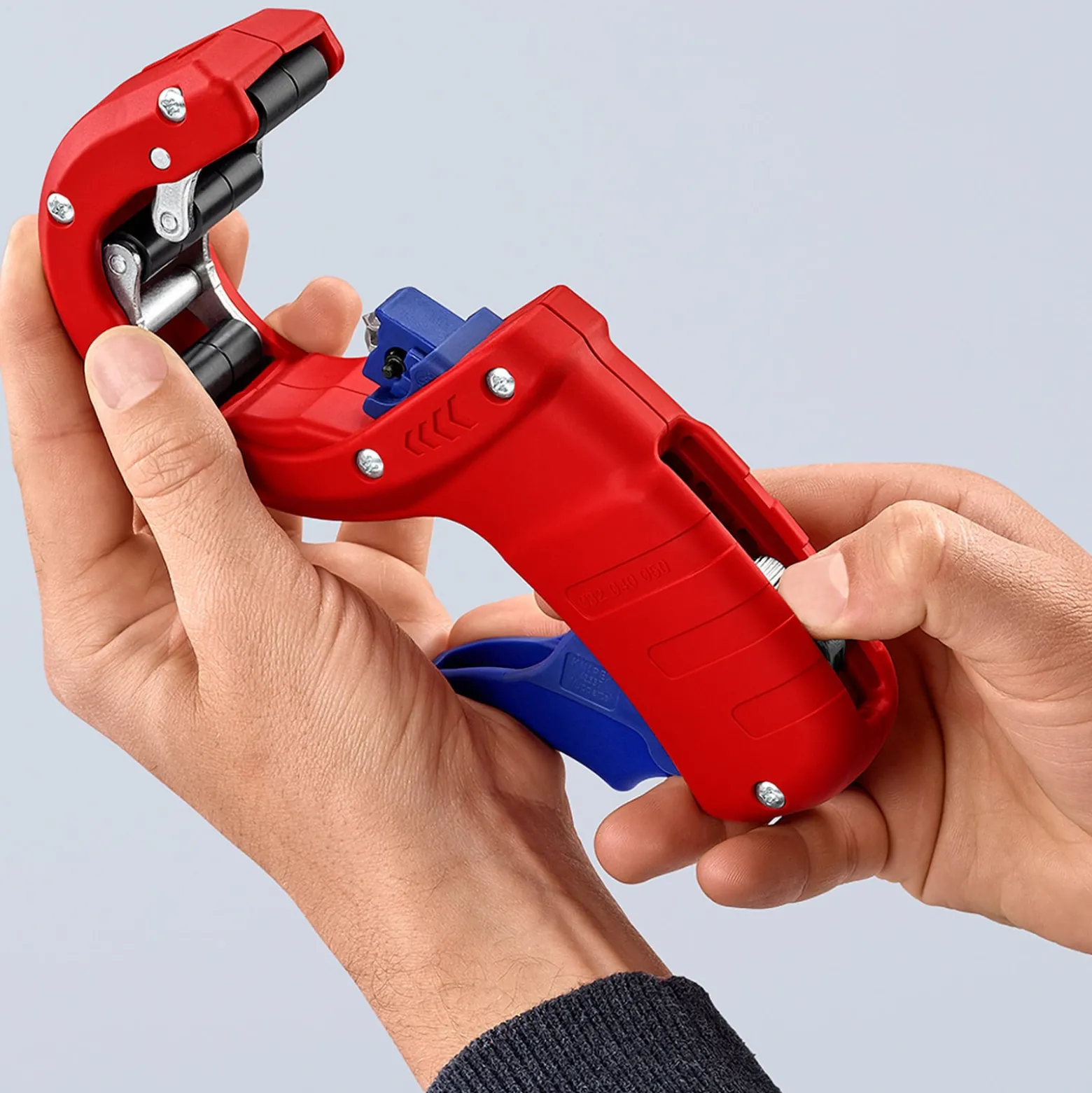 Knipex DP50 Rohrabschneider mit Kunststoff überzogen 202 mm - 902301BK