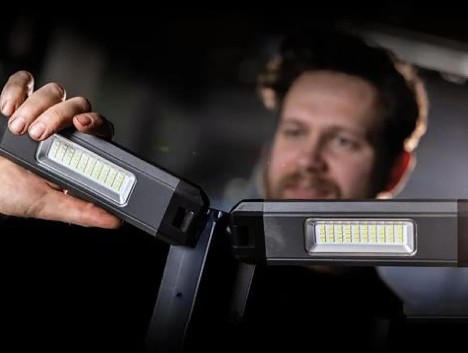 LED-Strahler DUO CONNECT 108 W 2500 lm 5,2 Ah 18 V IP30 SCANGRIP