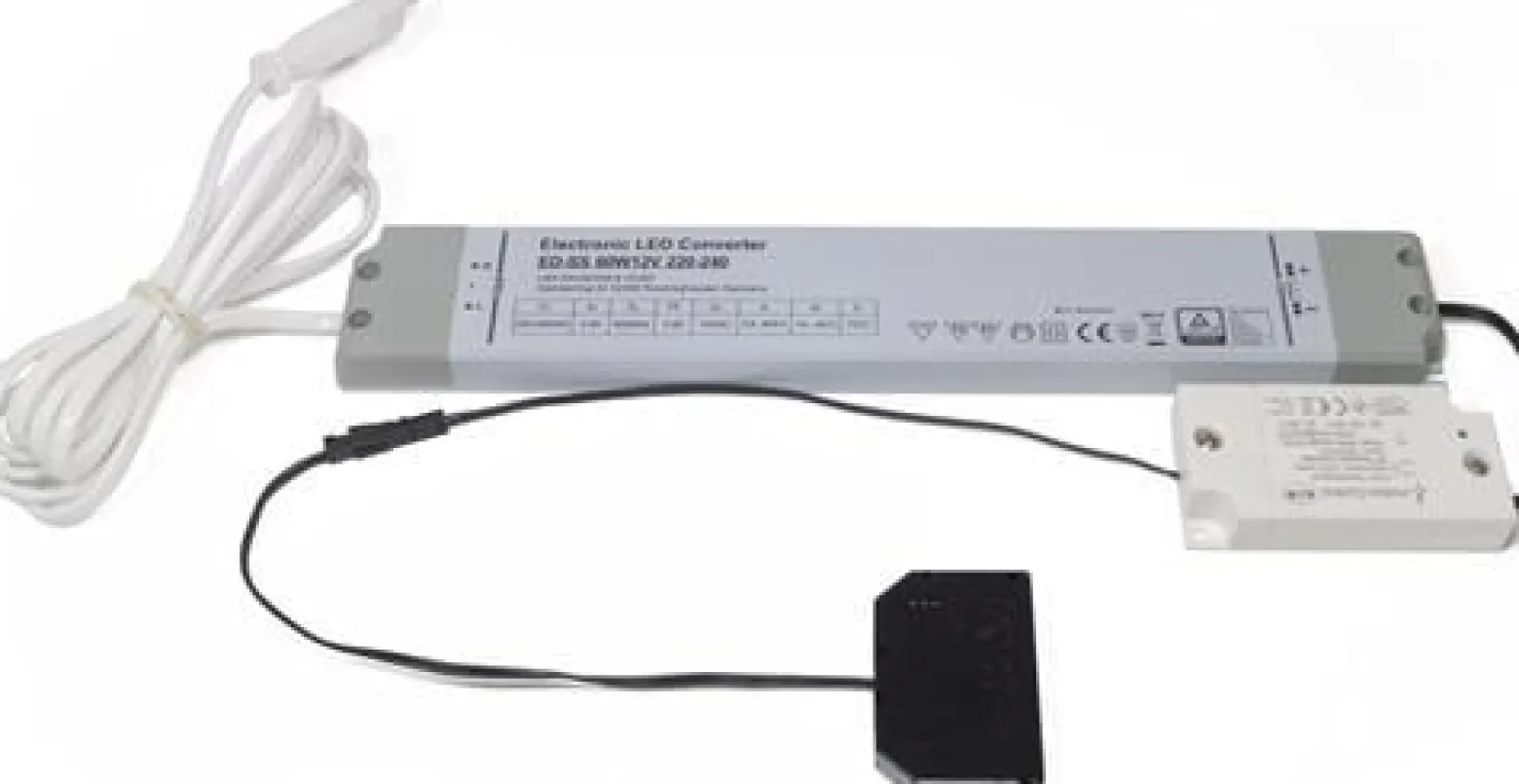 L&S Emotion 1-Kanal Funksteuerung Ser.Frankfurt 230 V 12 V 60 W 6-fach Verteiler - 2000371