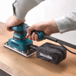 Makita BO3711J Schwingschleifer 190 W im MAKPAC