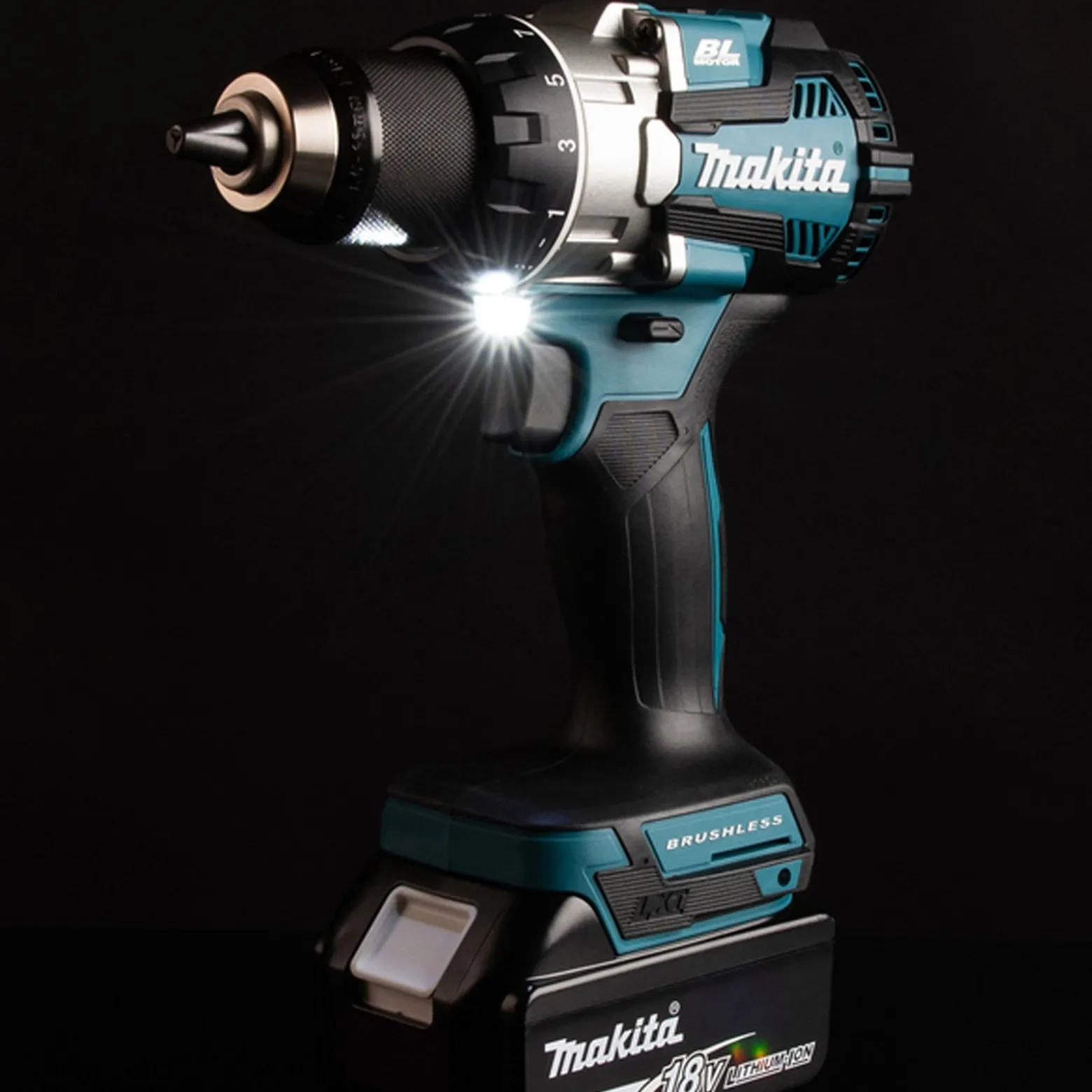 Makita DDF489RTJ Akku-Bohrschrauber 18 V / 2x 5,0 Ah Akku + Ladegerät im MAKPAC