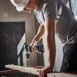 Makita DDF489RTJ Akku-Bohrschrauber 18 V / 2x 5,0 Ah Akku + Ladegerät im MAKPAC