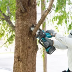 Makita DUC101T Akku-Astsäge 18V / 1x 5,0 Ah Akku