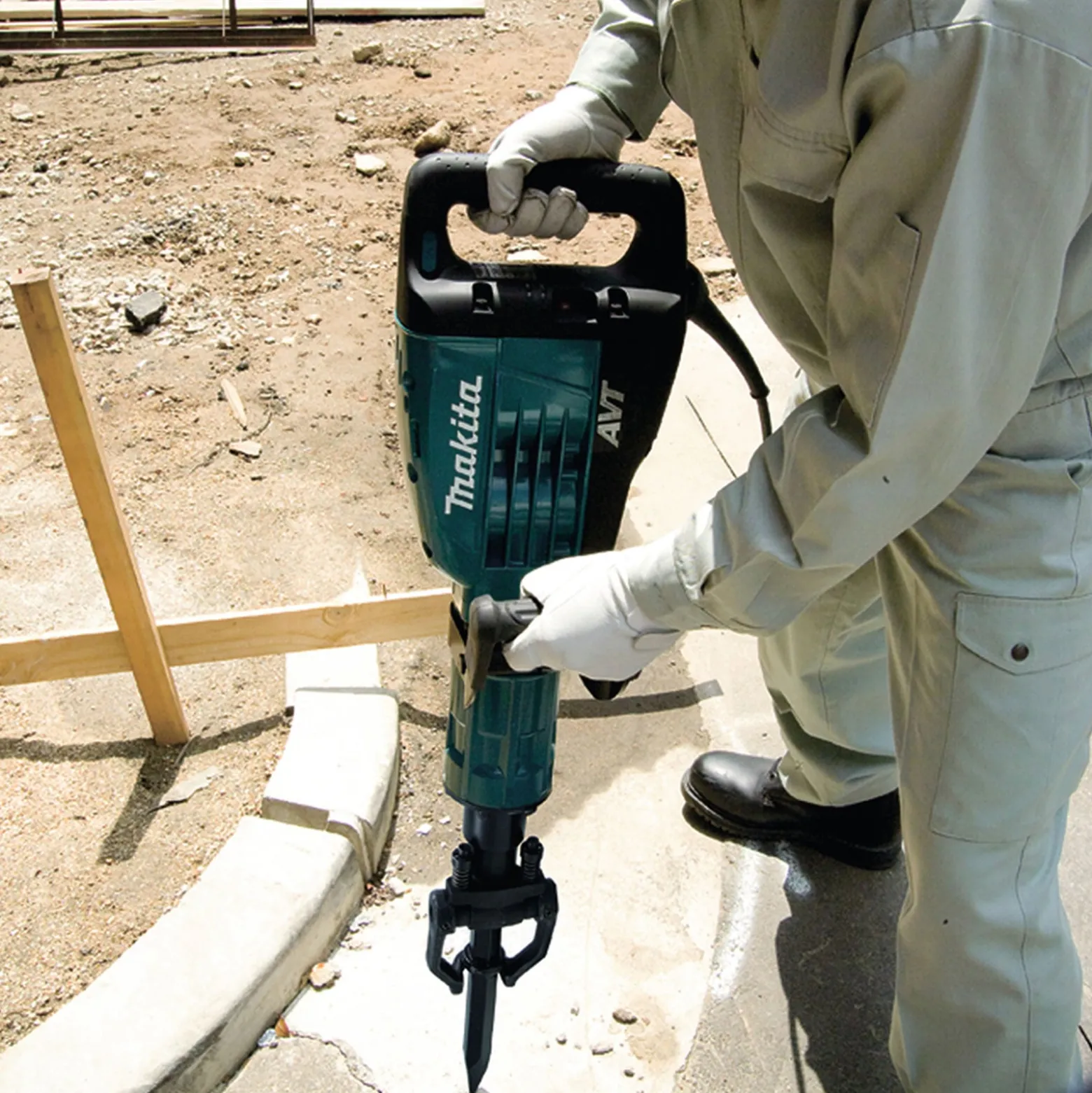 Makita HM1317CB Stemmhammer für Bosch 1 1/8" 1.510 W im Koffer