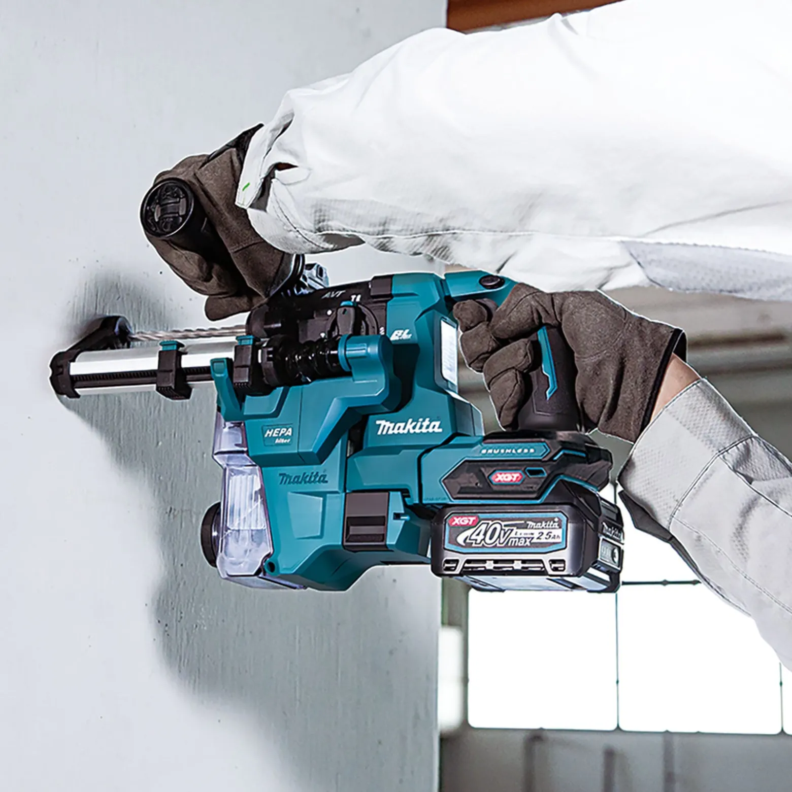 Makita HR010GD201 Akku-Kombihammer SDS-PLUS 40 V max. / 2x 2,5 Ah + Ladegerät im MAKPAC