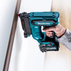 Makita PT001GZ Akku-Stiftnagler 40V max. Solo