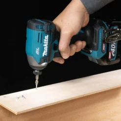 Makita TD003GZ Akku-Schlagschrauber XGT 40 V Solo