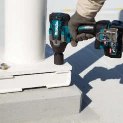 Makita TW007GM206 Akku-Bohrschrauber 40V max. / 2x 2,5 Ah Akku + Schnellladegerät im MAKPAC + Side-Kick