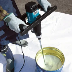 Makita UT1401 Rührgerät 140 mm 2-Gang-Getriebe 1.300 W