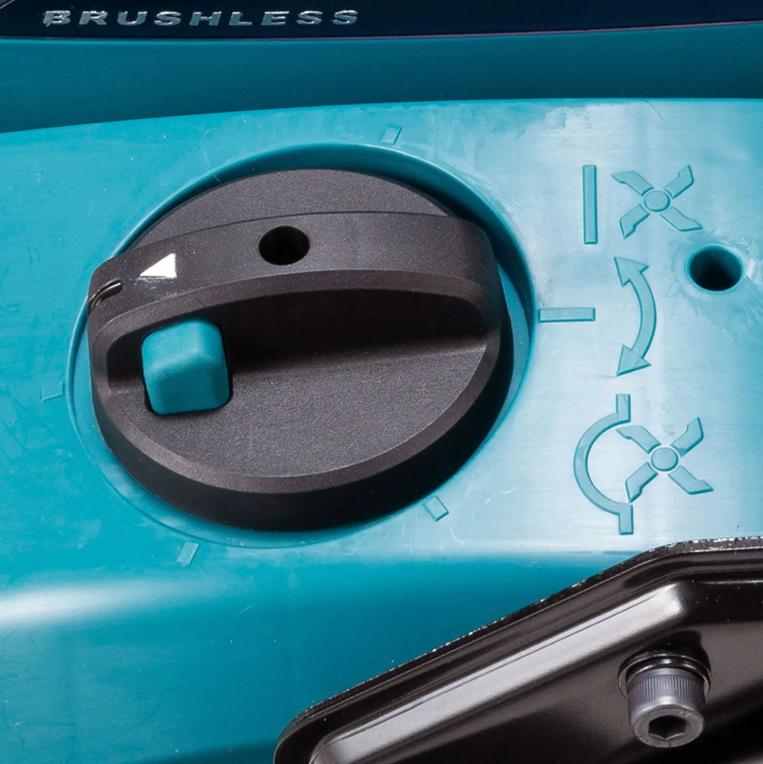 Makita UV001GZ Akku-Vertikutierer 40 V max. Solo